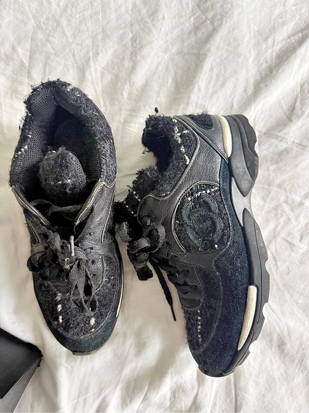 Chanel Tweed & Leather CC Sneakers Black EU 37
